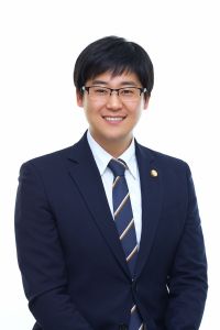 弁護士
李　卓奎（TAKGYU LEE）